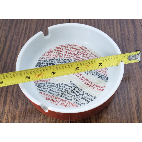 Vintage 1980's Smoking Red and White Smokes 5 Inch Ceramic 3 Slot Ashtray - Picture 6 of 7